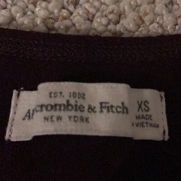 Abercrombie maroon crop top - Picture 2 of 2